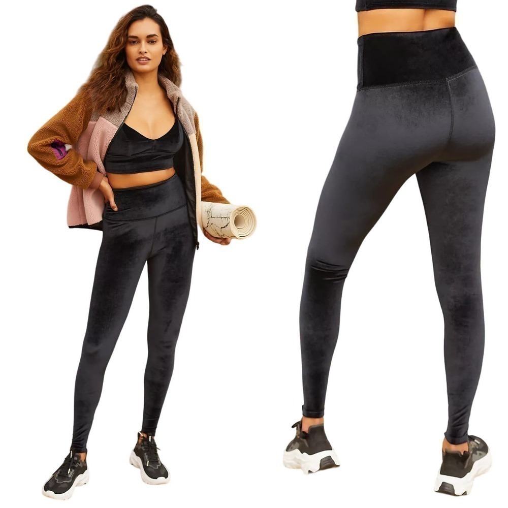 Beyond Yoga Black Velvet Motion High Waisted Midi Pull On Legging Size Small